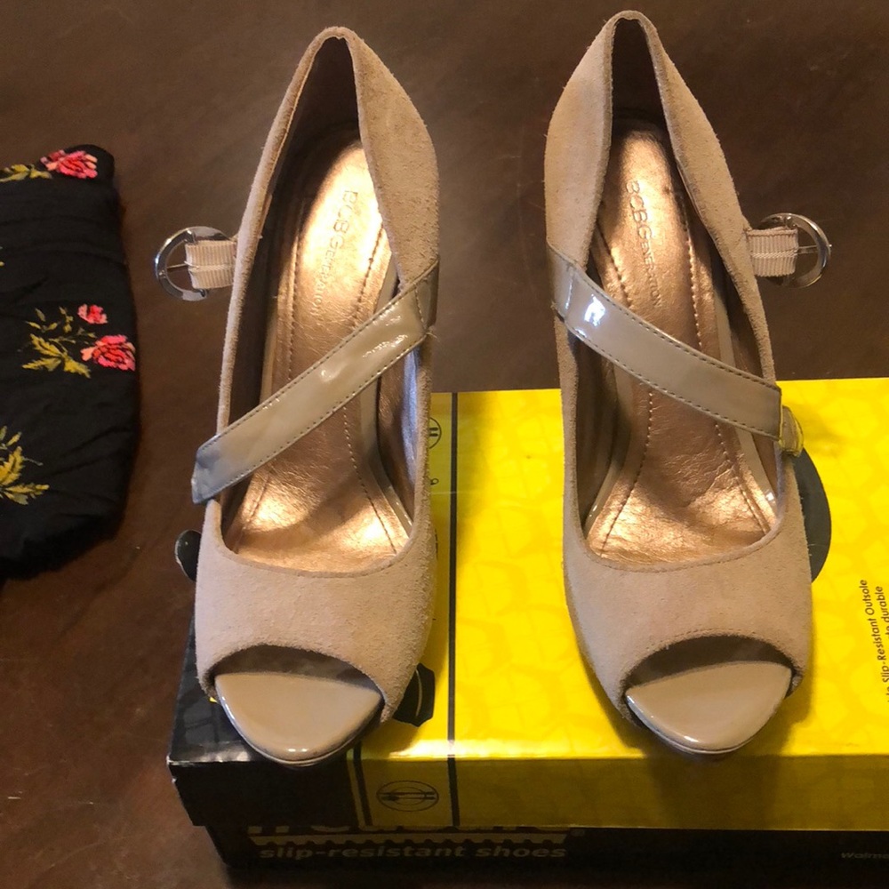 Cute beige shoes